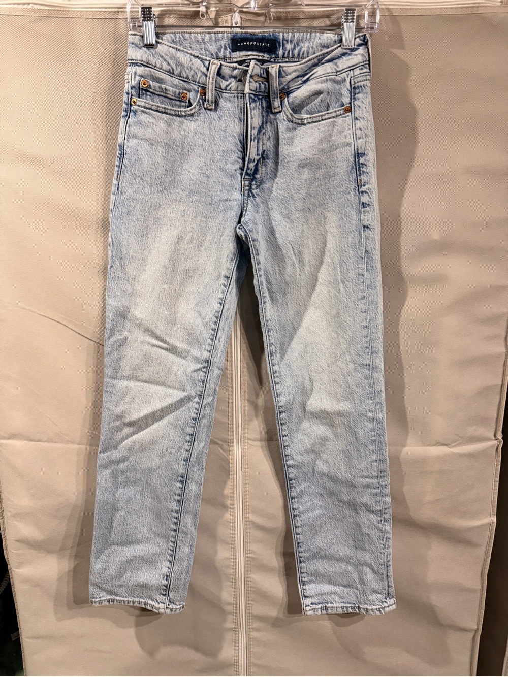 Light Wash Woman’s Jeans